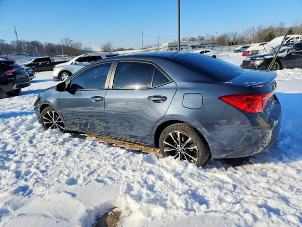 2T1BURHE7JC011778 2018 TOYOTA COROLLA - Image 2