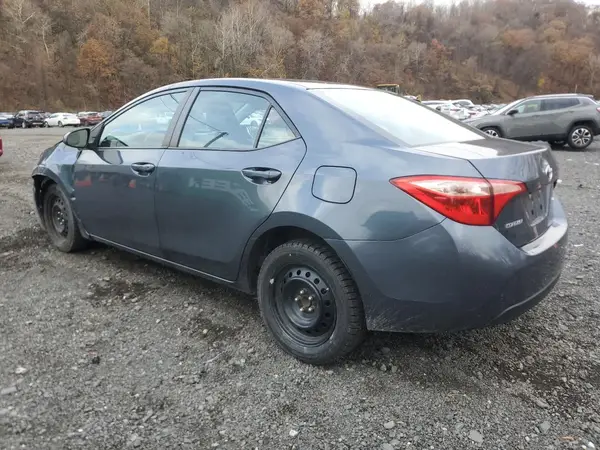 2T1BURHE7JC012090 2018 TOYOTA COROLLA - Image 2