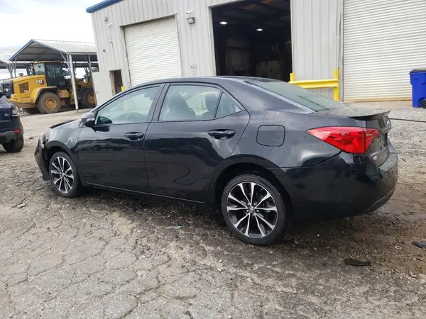 2T1BURHE7JC013255 2018 TOYOTA COROLLA - Image 2