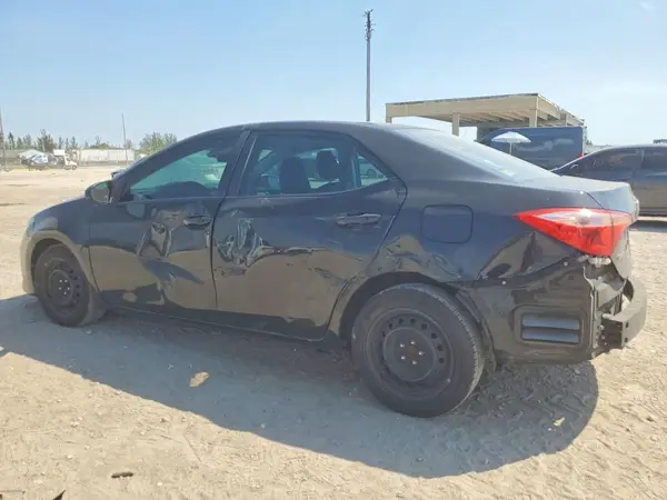 2T1BURHE7JC015698 2018 TOYOTA COROLLA - Image 2