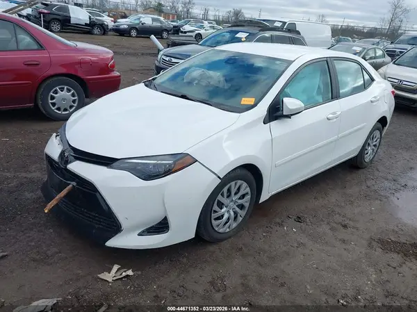 2T1BURHE7JC017564 2018 TOYOTA COROLLA - Image 2