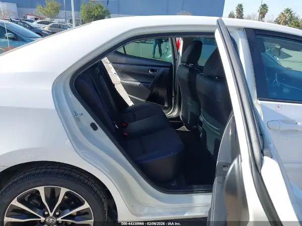 2T1BURHE7JC019038 2018 TOYOTA COROLLA - Image 8