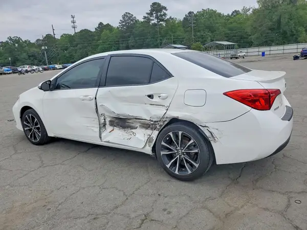 2T1BURHE7JC019900 2018 TOYOTA COROLLA - Image 2