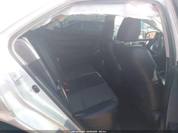 2T1BURHE7JC021968 2018 TOYOTA COROLLA - Image 8