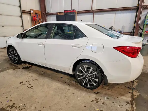 2T1BURHE7JC025101 2018 TOYOTA COROLLA - Image 2