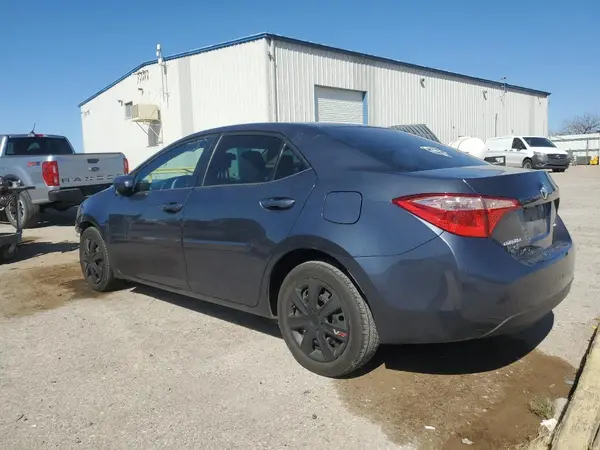 2T1BURHE7JC026765 2018 TOYOTA COROLLA - Image 2