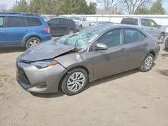 2T1BURHE7JC029567 2018 TOYOTA COROLLA
