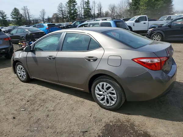 2T1BURHE7JC029567 2018 TOYOTA COROLLA - Image 2