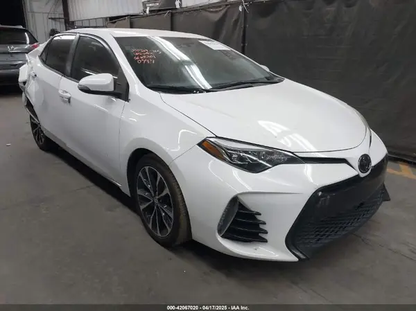 2T1BURHE7JC030797 2018 TOYOTA COROLLA - Image 1