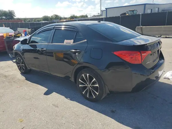 2T1BURHE7JC030900 2018 TOYOTA COROLLA - Image 2