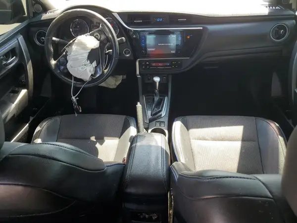 2T1BURHE7JC030900 2018 TOYOTA COROLLA - Image 8
