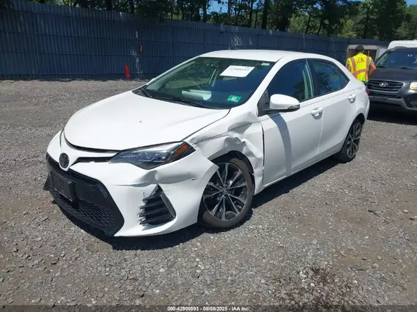 2T1BURHE7JC031223 2018 TOYOTA COROLLA - Image 2