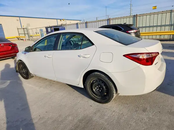 2T1BURHE7JC036244 2018 TOYOTA COROLLA - Image 2