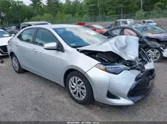 2T1BURHE7JC038172 2018 TOYOTA COROLLA
