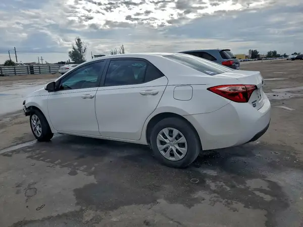 2T1BURHE7JC039659 2018 TOYOTA COROLLA - Image 2