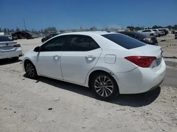 2T1BURHE7JC041654 2018 TOYOTA COROLLA - Image 2
