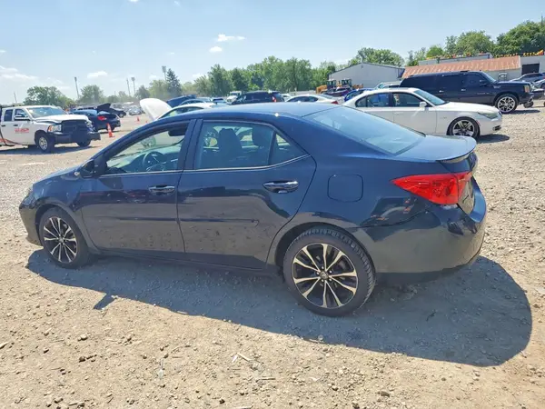 2T1BURHE7JC042030 2018 TOYOTA COROLLA - Image 2