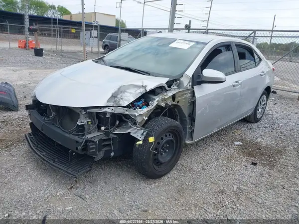 2T1BURHE7JC042884 2018 TOYOTA COROLLA - Image 2