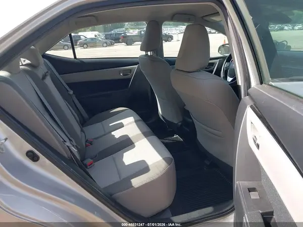 2T1BURHE7JC045588 2018 TOYOTA COROLLA - Image 8