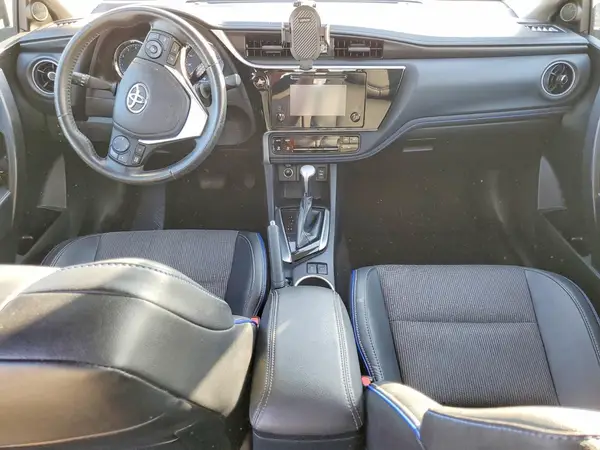 2T1BURHE7JC049043 2018 TOYOTA COROLLA - Image 8