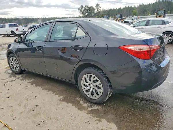 2T1BURHE7JC049821 2018 TOYOTA COROLLA - Image 2