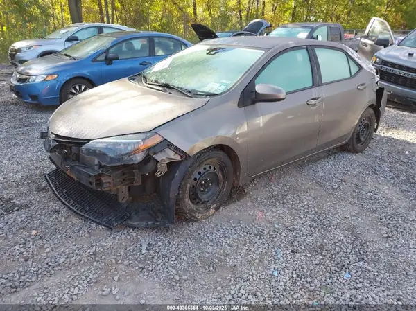2T1BURHE7JC050709 2018 TOYOTA COROLLA - Image 2