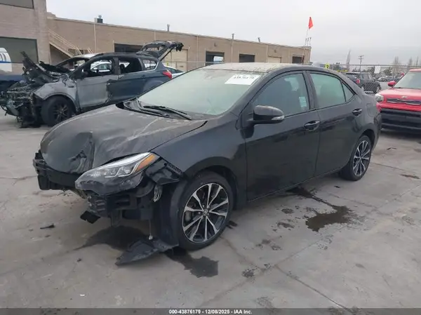 2T1BURHE7JC052041 2018 TOYOTA COROLLA - Image 2