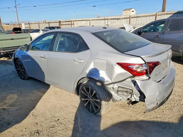 2T1BURHE7JC053397 2018 TOYOTA COROLLA - Image 2