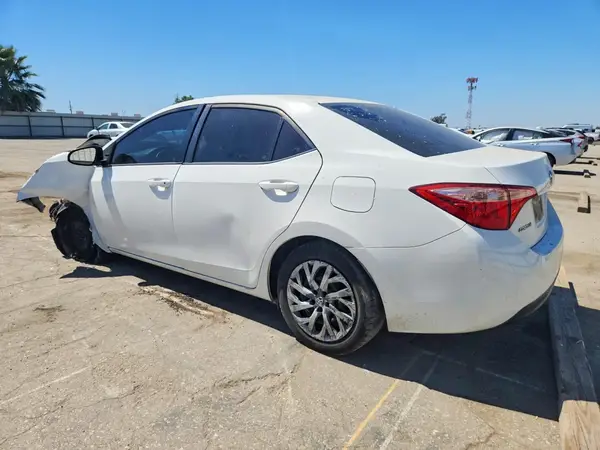 2T1BURHE7JC053836 2018 TOYOTA COROLLA - Image 2