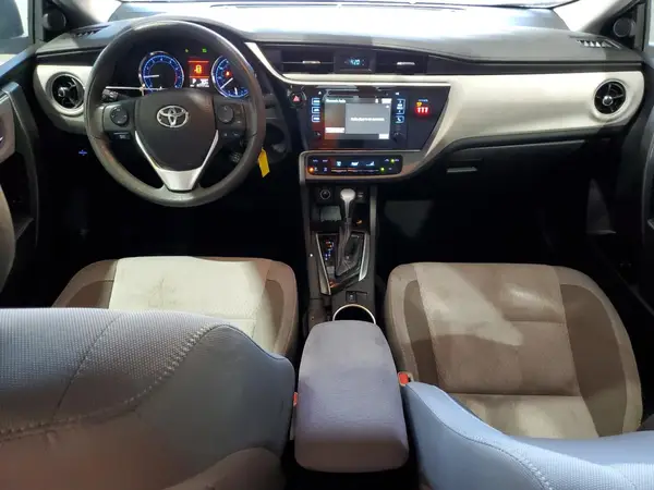 2T1BURHE7JC053917 2018 TOYOTA COROLLA - Image 8