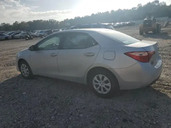 2T1BURHE7JC055165 2018 TOYOTA COROLLA - Image 2