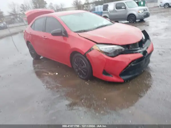 2T1BURHE7JC056381 2018 TOYOTA COROLLA - Image 1