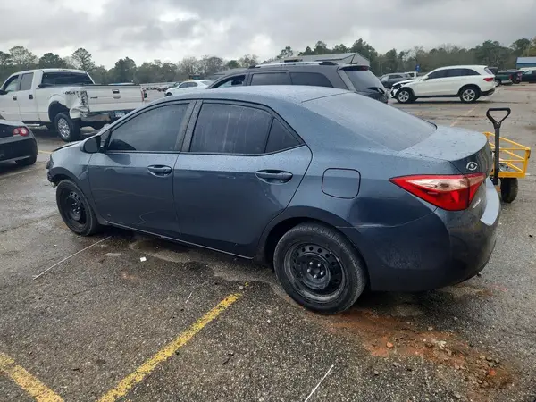 2T1BURHE7JC059586 2018 TOYOTA COROLLA - Image 2