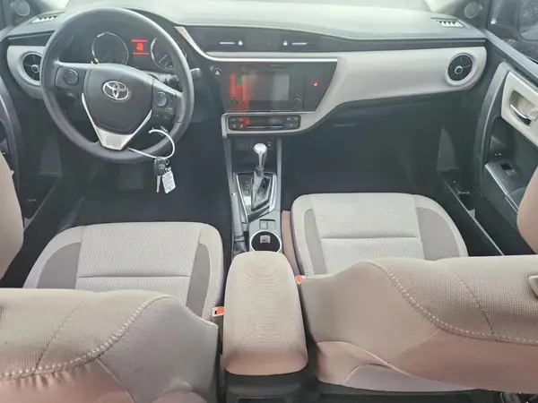 2T1BURHE7JC059586 2018 TOYOTA COROLLA - Image 8