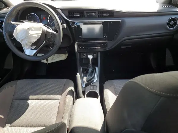 2T1BURHE7JC060611 2018 TOYOTA COROLLA - Image 8