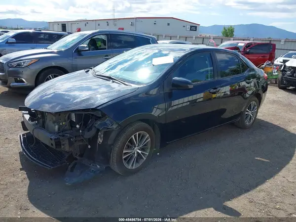 2T1BURHE7JC062813 2018 TOYOTA COROLLA - Image 2