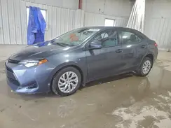 2T1BURHE7JC063895 2018 TOYOTA COROLLA