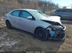 2T1BURHE7JC065808 2018 TOYOTA COROLLA
