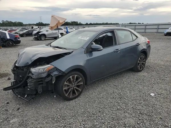 2T1BURHE7JC067610 2018 TOYOTA COROLLA - Image 1