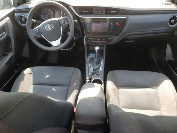2T1BURHE7JC068725 2018 TOYOTA COROLLA - Image 8