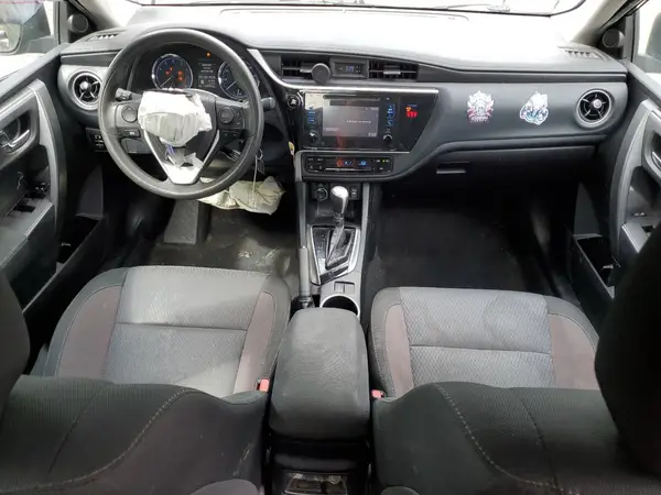 2T1BURHE7JC070300 2018 TOYOTA COROLLA - Image 8