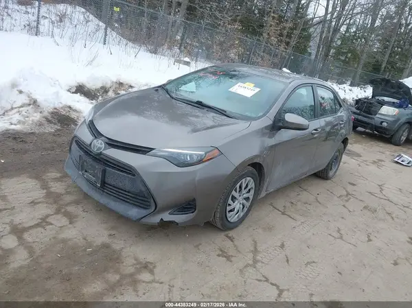 2T1BURHE7JC070524 2018 TOYOTA COROLLA - Image 2