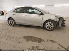2T1BURHE7JC073598 2018 TOYOTA COROLLA