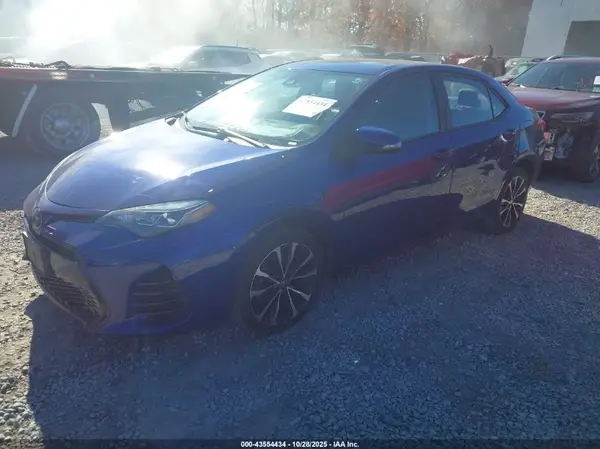 2T1BURHE7JC074752 2018 TOYOTA COROLLA - Image 2