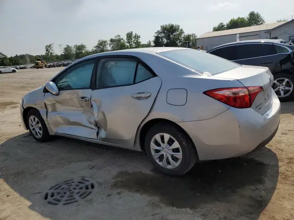 2T1BURHE7JC076355 2018 TOYOTA COROLLA - Image 2