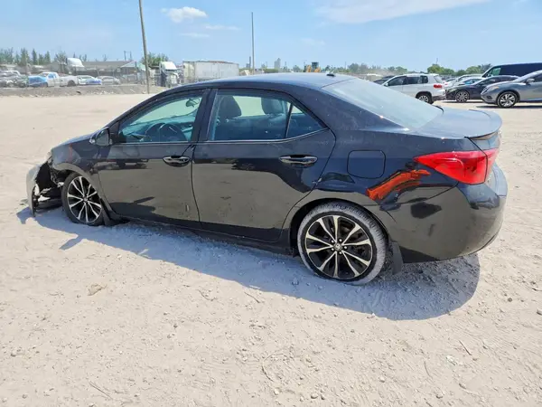 2T1BURHE7JC076470 2018 TOYOTA COROLLA - Image 2