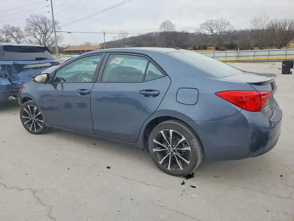 2T1BURHE7JC078123 2018 TOYOTA COROLLA - Image 2