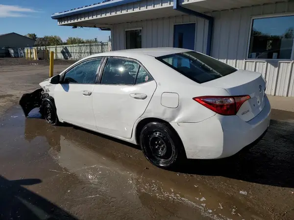 2T1BURHE7JC078364 2018 TOYOTA COROLLA - Image 2
