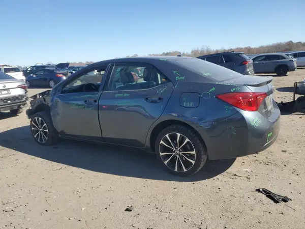2T1BURHE7JC080907 2018 TOYOTA COROLLA - Image 2