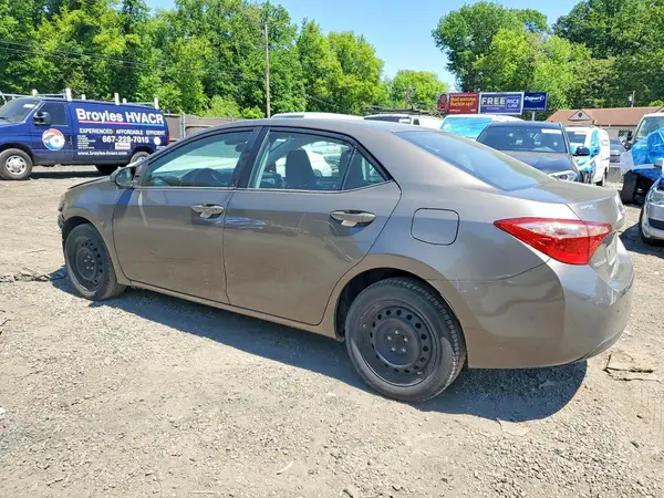 2T1BURHE7JC081796 2018 TOYOTA COROLLA - Image 2